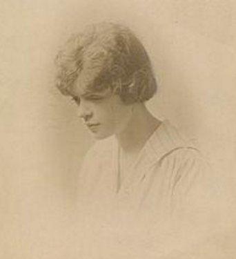 Mabel Lethbridge portrait